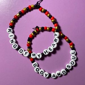 TAYLOR SWIFT BRACELETS